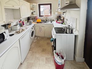 Kitchen- click for photo gallery